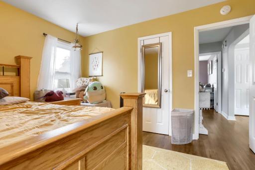4429 6th St NE - Web Quality - 022 - 22 Bedroom.jpg