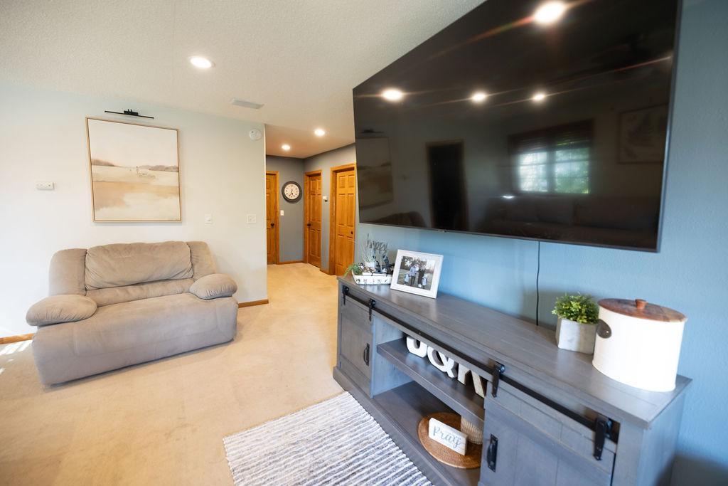 A look at the upper level bedrooms