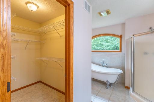 18400 Shorewood Court NW, Bemidji, MN 56601