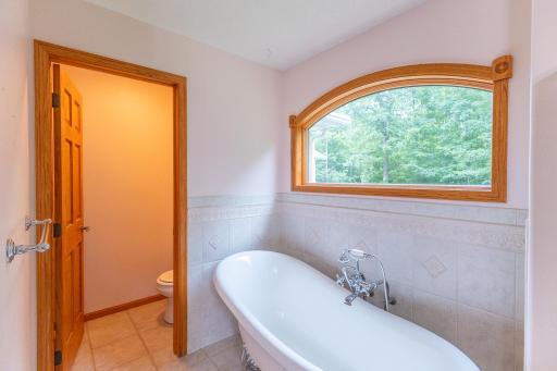18400 Shorewood Court NW, Bemidji, MN 56601