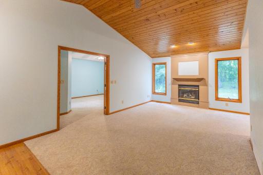 18400 Shorewood Court NW, Bemidji, MN 56601