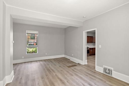 820 18th Avenue N, Minneapolis, MN 55411