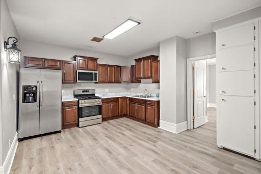 820 18th Avenue N, Minneapolis, MN 55411