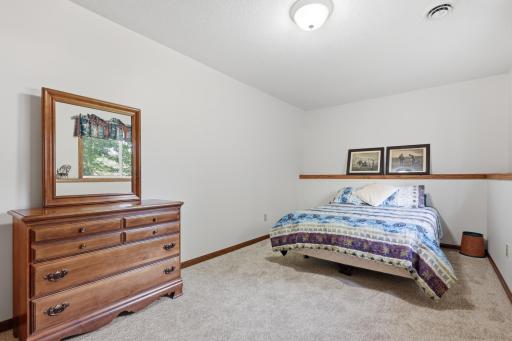 24-print-1063_Sunwood_Park_Ln-12.jpg