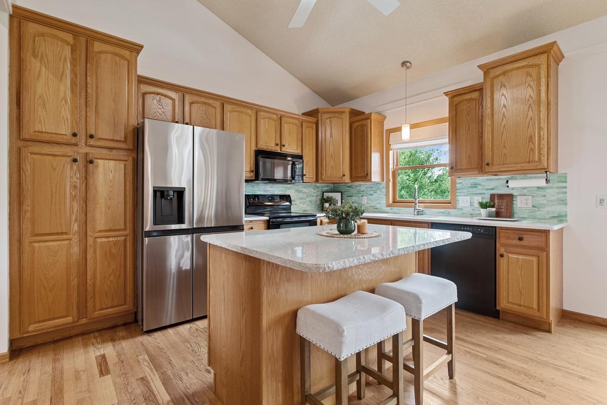 Kitchen with center island