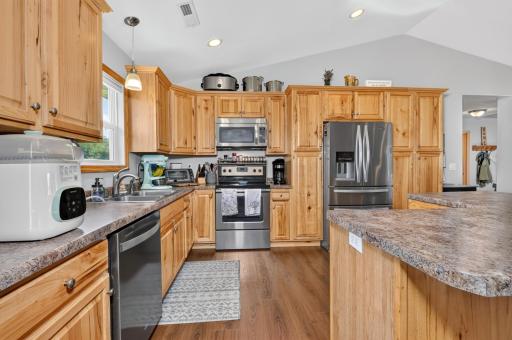 7996 Moidore Drive NW, Bemidji, MN 56601