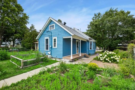810 Randolph Avenue, Saint Paul, MN 55102