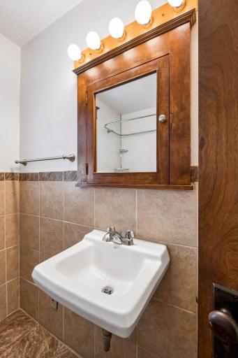 810 Randolph Avenue, Saint Paul, MN 55102