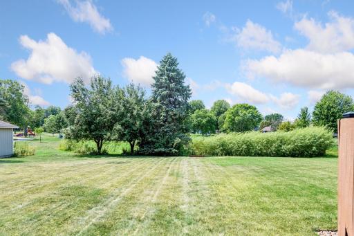 Beautiful west facing views all year round and to watch the sunsets over beautiful Chanhassen Hills Park.