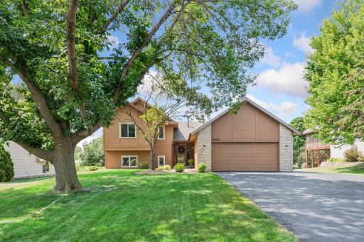8585 Chanhassen Hills Drive S, Chanhassen, MN 55317