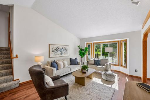 8585 Chanhassen Hills Drive S, Chanhassen, MN 55317