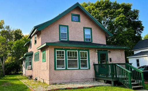 529 9th Street NW, Willmar, MN 56201