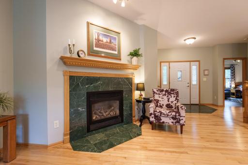 This one-level, 4-bedroom, 3-bathroom home delivers 9-foot ceilings on both the main and finished lower levels, hardwood flooring, generous room sizes, and an excellent layout.