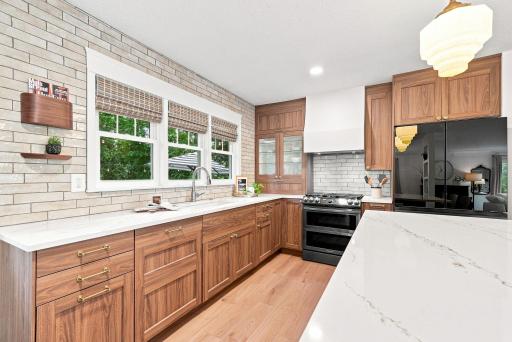 5248 France Avenue N, Brooklyn Center, MN 55429