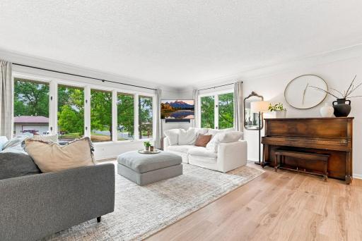 5248 France Avenue N, Brooklyn Center, MN 55429