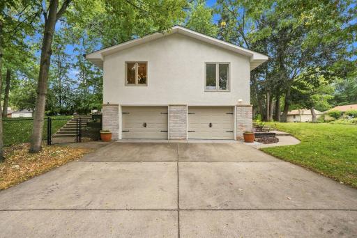 5248 France Avenue N, Brooklyn Center, MN 55429