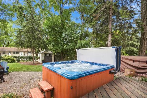 5248 France Avenue N, Brooklyn Center, MN 55429