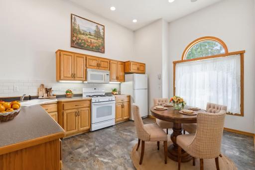 847 Vista Circle, Delano, MN 55328