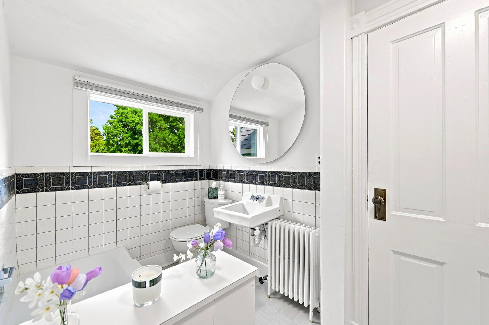 En-Suite Bathroom