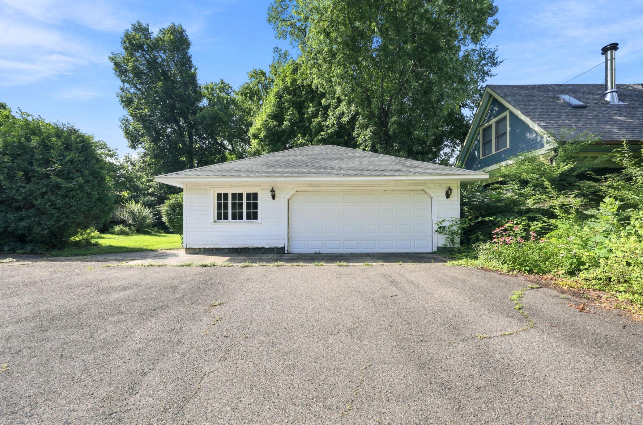 Oversized 2 Car Garage and Driveway
