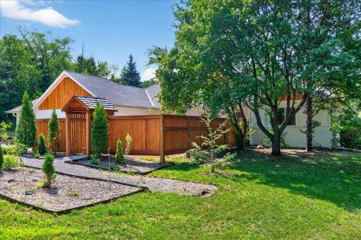 Side yard views in the front.