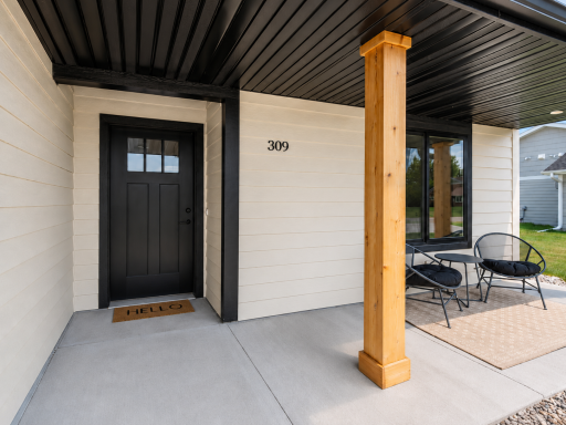 309 Pinehurst Drive, Mankato, MN 56001