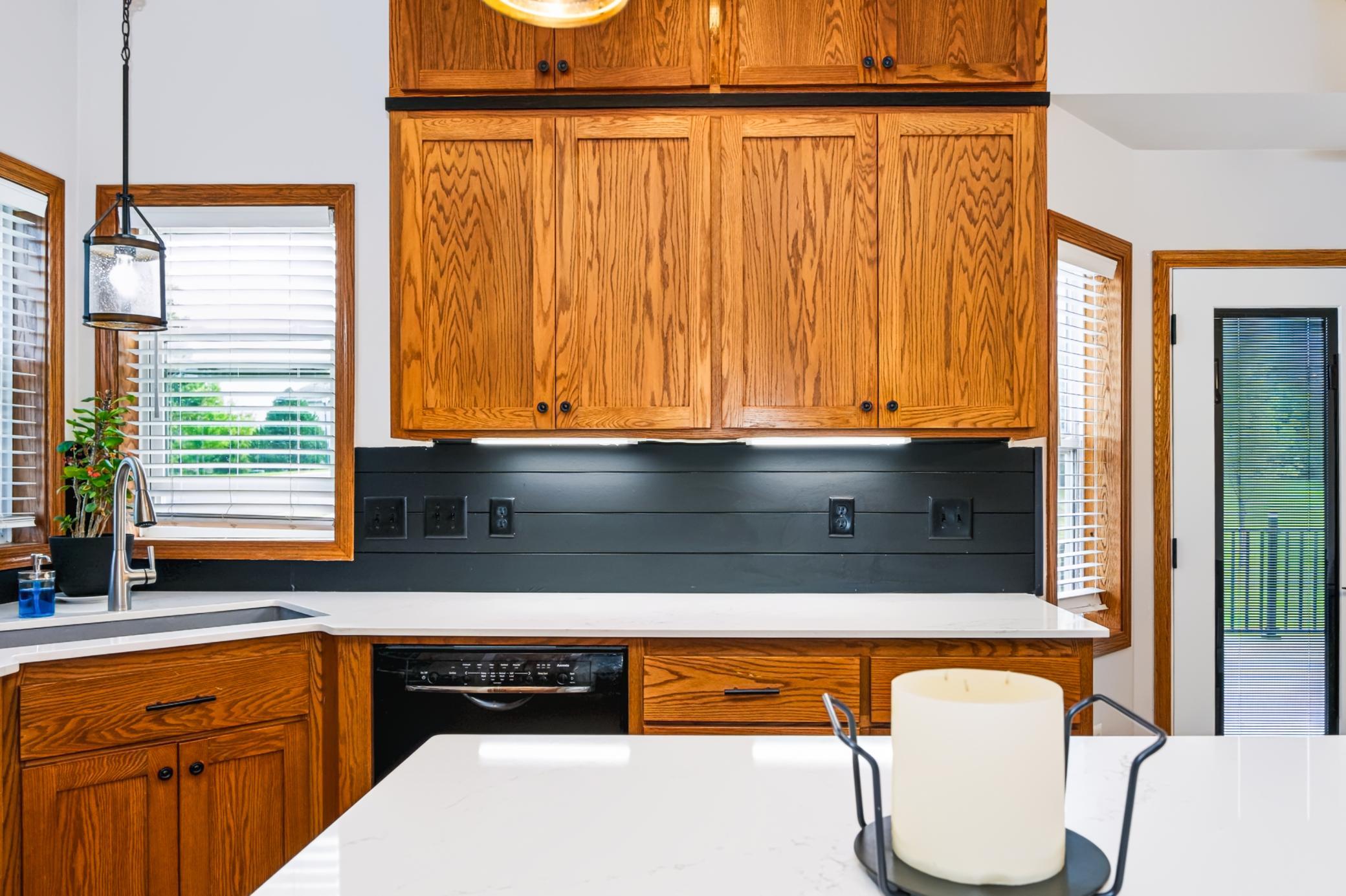 23-Kitchen.jpg