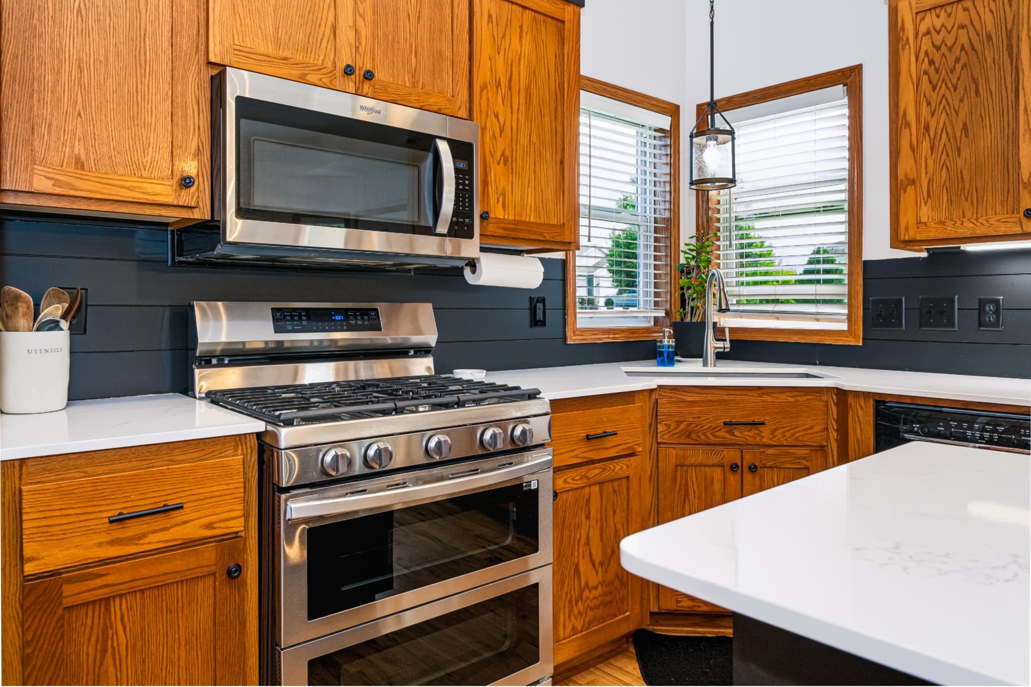 19-Kitchen.jpg