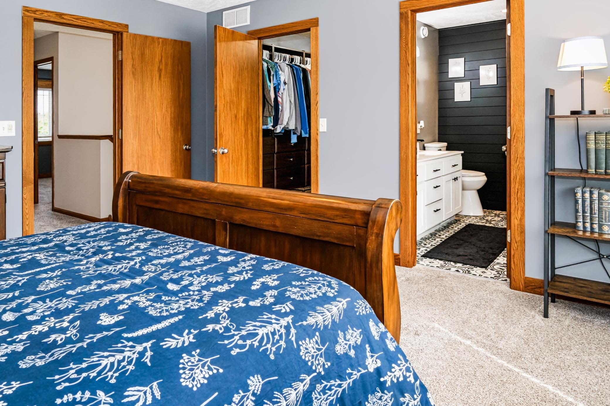 36-Primary Bedroom.jpg