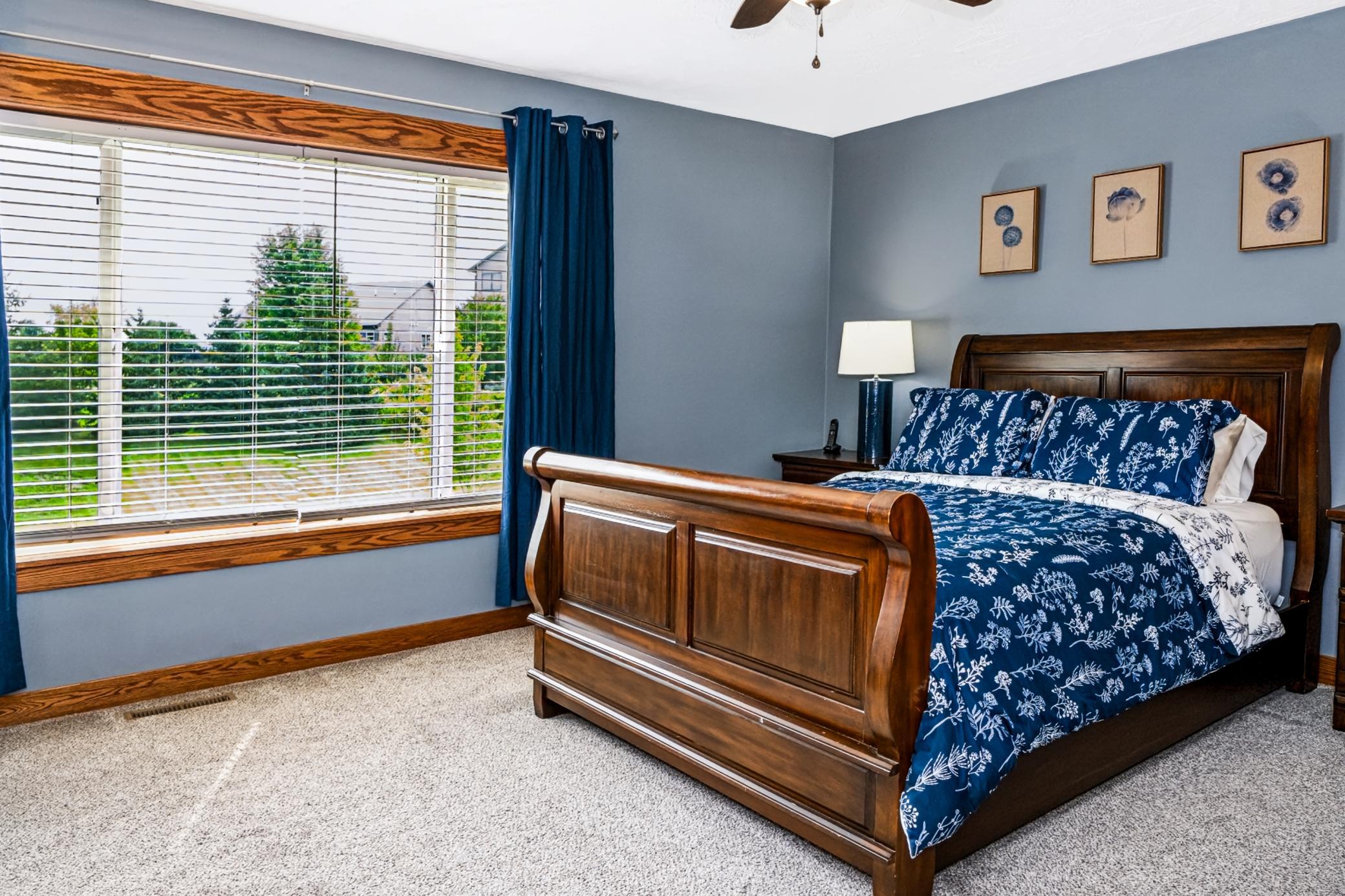 34-Primary Bedroom.jpg