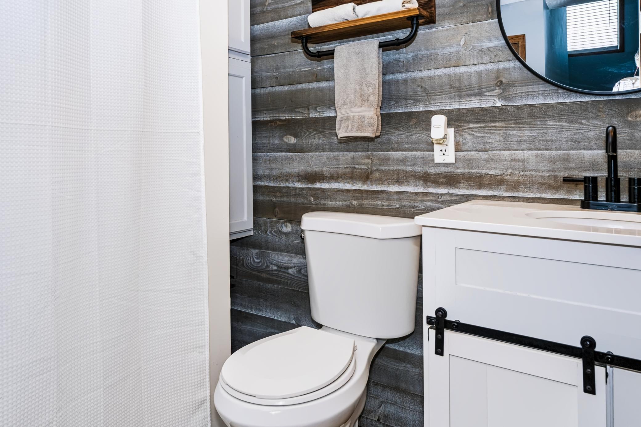 48-Downstairs Bathroom.jpg