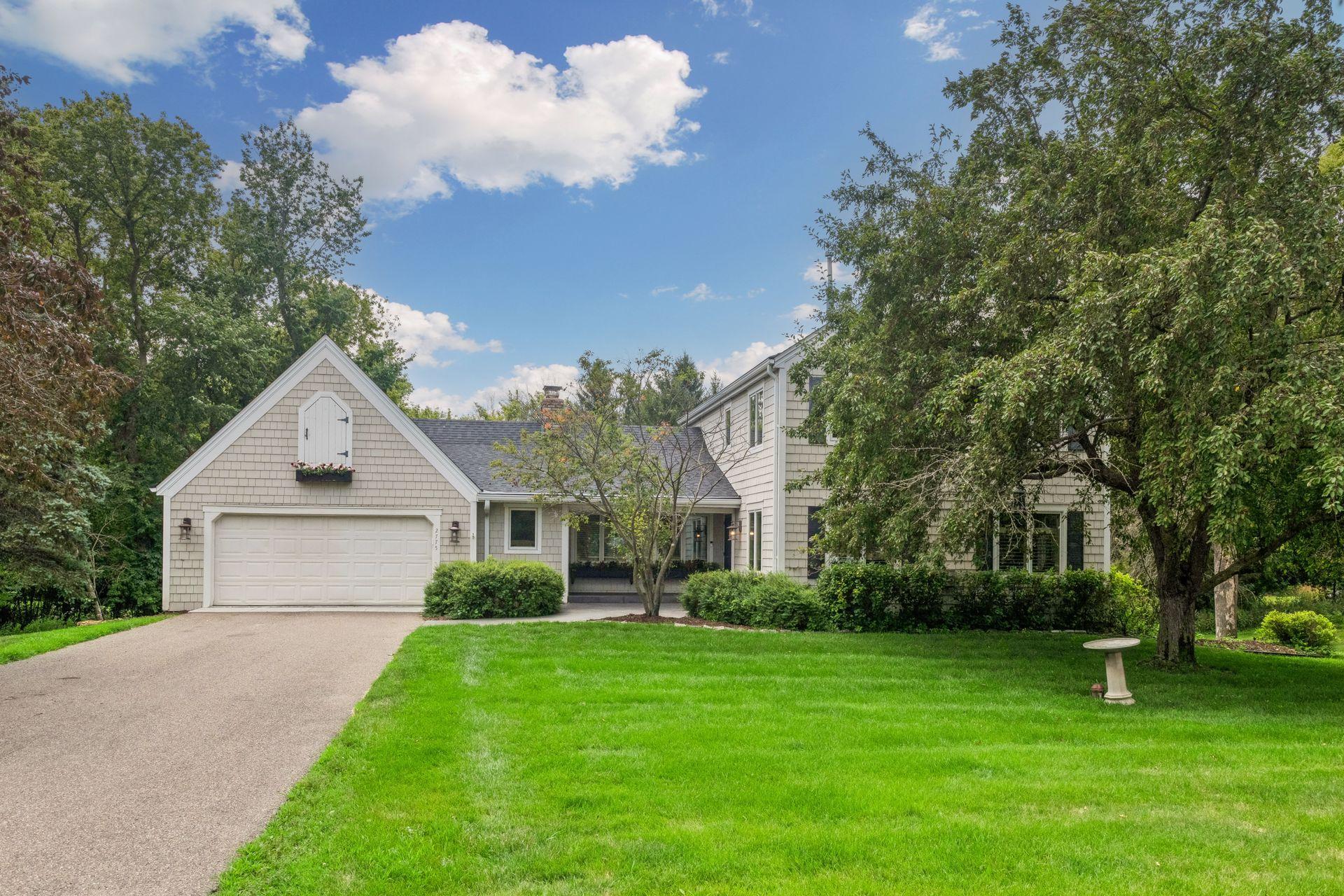 Stunning 4BR/4BA home on an amazing 2.5 acre lot!