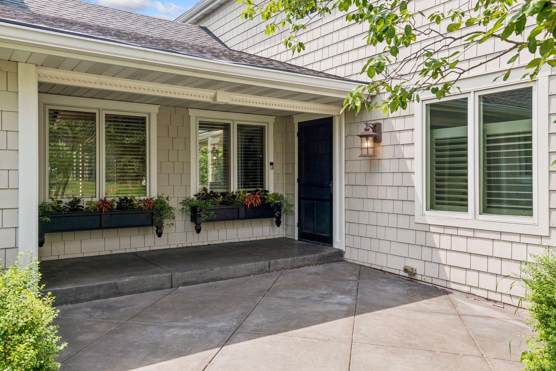 Charming and welcoming front entry