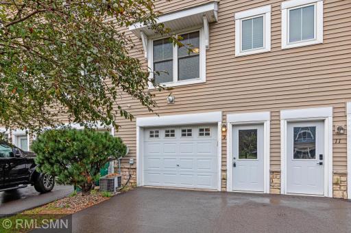 9 Hope Circle, Hudson, WI 54016