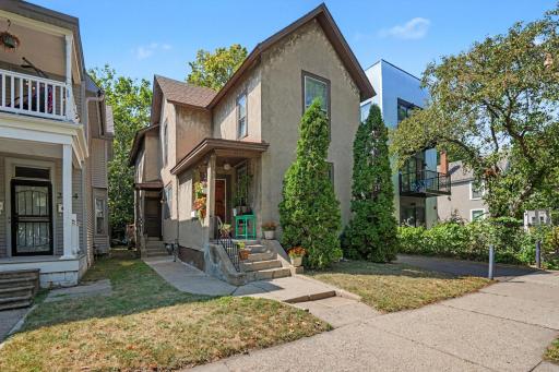 2720 Grand Avenue S, Minneapolis, MN 55408