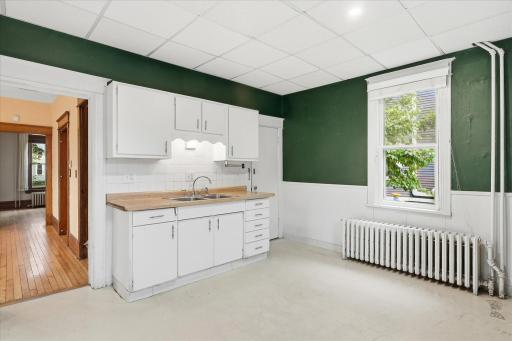 705 Jefferson Ave - Kitchen