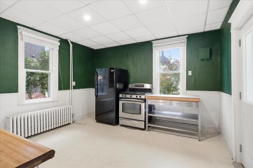 705 Jefferson Ave - Kitchen