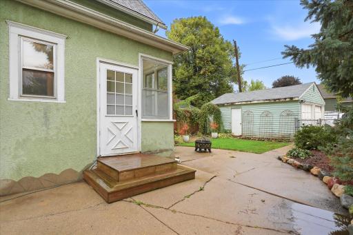 705 Jefferson Ave - Patio