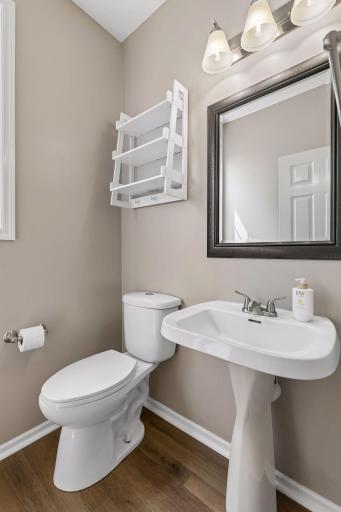 Main floor 1/2 bath