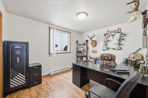 778 14th Avenue W, West Fargo, ND 58078