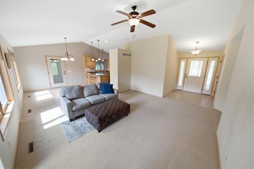 1407 Woodland Way, Lake City, MN 55041