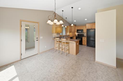 1407 Woodland Way, Lake City, MN 55041