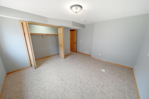 1407 Woodland Way, Lake City, MN 55041