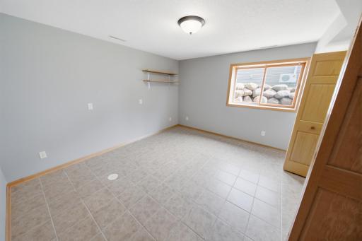 1407 Woodland Way, Lake City, MN 55041