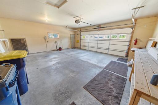 1407 Woodland Way, Lake City, MN 55041