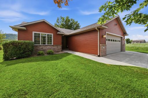 1407 Woodland Way, Lake City, MN 55041