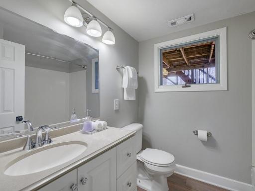 2300 13th Avenue E, North Saint Paul, MN 55109