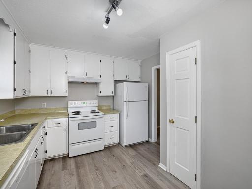 2300 13th Avenue E, North Saint Paul, MN 55109
