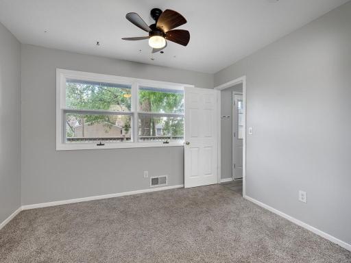 2300 13th Avenue E, North Saint Paul, MN 55109