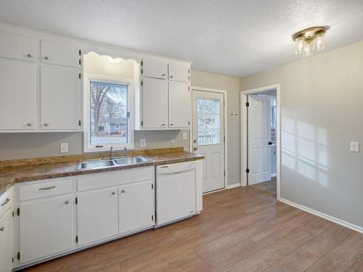 2300 13th Avenue E, North Saint Paul, MN 55109